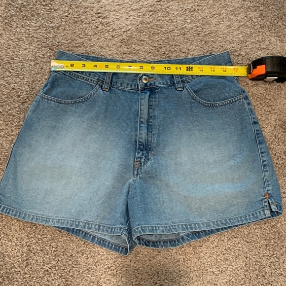 GAP Vintange Jean Shorts Size 14 - Picture 4 of 5